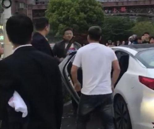 最猛故意撞人视频,最猛故意撞人视频曝光，现场惨烈触目惊心